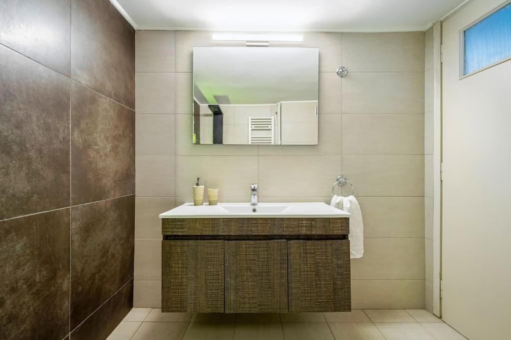 Urban Grey Appartement Athene Buitenkant foto
